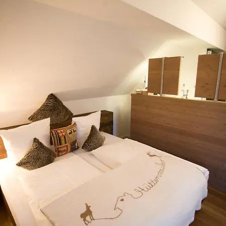 Alpin Lifestyle Loewen & Strauss Otel