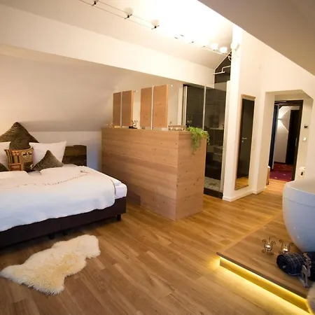 Alpin Lifestyle Loewen & Strauss Otel 4*