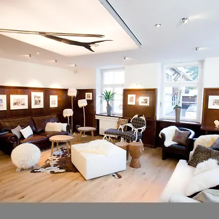 Otel Alpin Lifestyle Loewen & Strauss