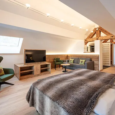 Alpin Lifestyle Loewen & Strauss اوبرستدورف