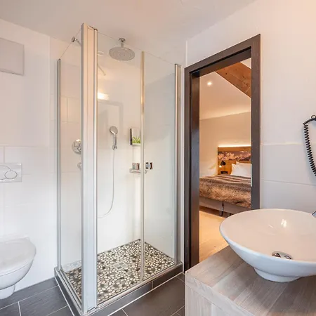Alpin Lifestyle Loewen & Strauss فندق اوبرستدورف
