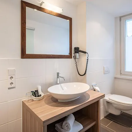 فندق Alpin Lifestyle Loewen & Strauss