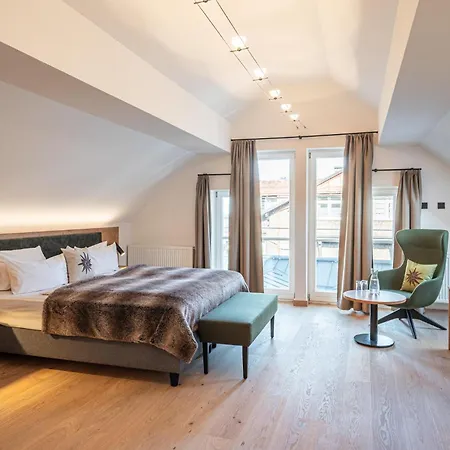 فندق Alpin Lifestyle Loewen & Strauss