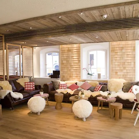 فندق Alpin Lifestyle Loewen & Strauss 4*