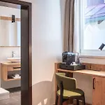 洛恩&斯塔劳斯爱普林生活酒店 4*
