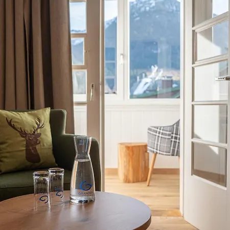 Hotel Alpin Lifestyle Loewen & Strauss 4*