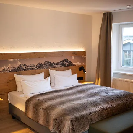 Alpin Lifestyle Loewen & Strauss Hotel