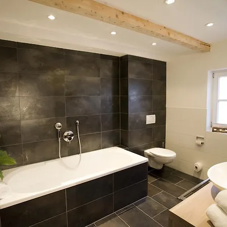 Alpin Lifestyle Loewen & Strauss Otel 4*